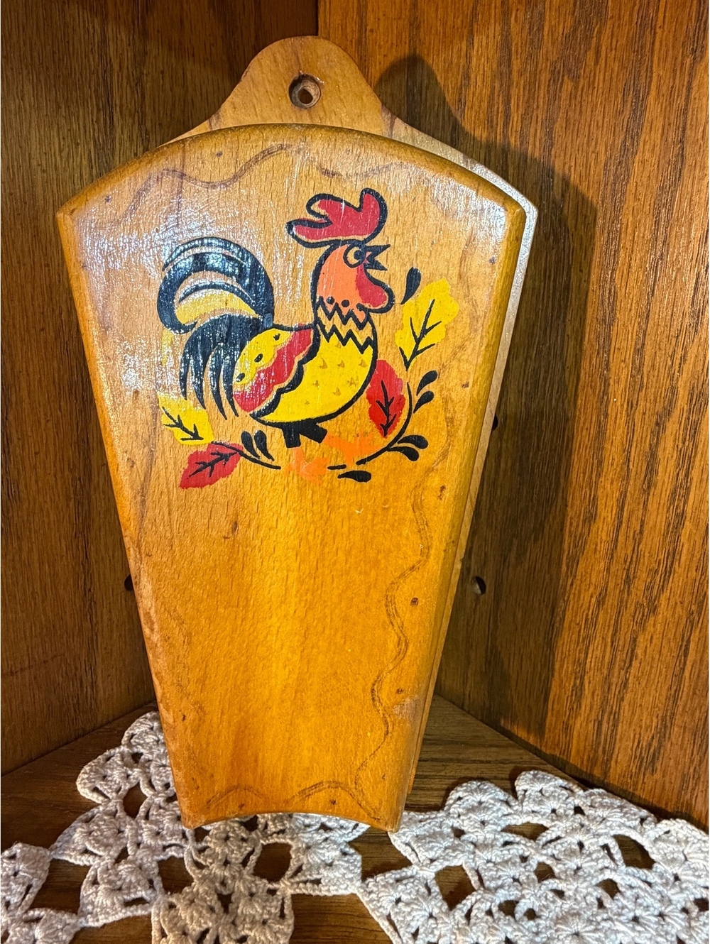 Vintage 1964 Wooden Wall Knife Holder Block Slotted Rooster Mid Century Kitchen